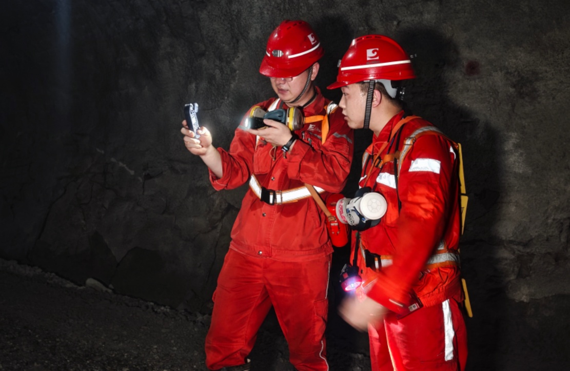 嵩县山金公司多措并举加强人才队伍建设 为高质量发展注入内生动力（配图）_副本.jpg