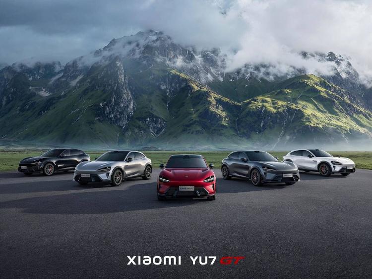 小米再发两款新车，雷军公布价格：YU7新标准版23.35万元，YU7GT定价38.99万元