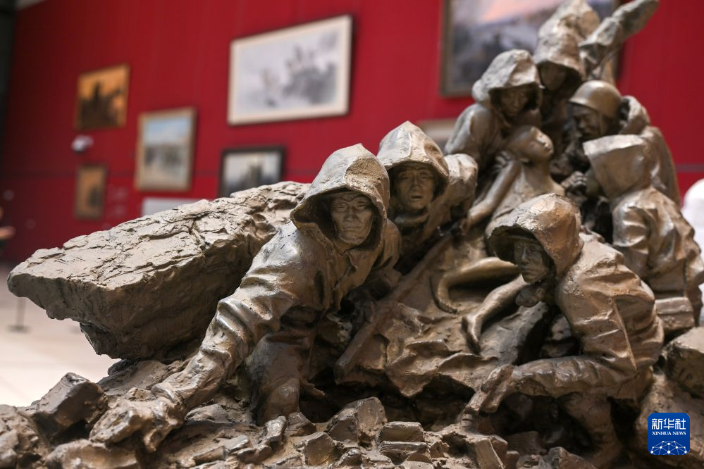 “人民·丰碑——中国国家博物馆馆藏经典美术作品展”在国博举行